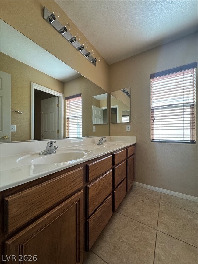 Building Photo - 9053 Wine Cellar Ave