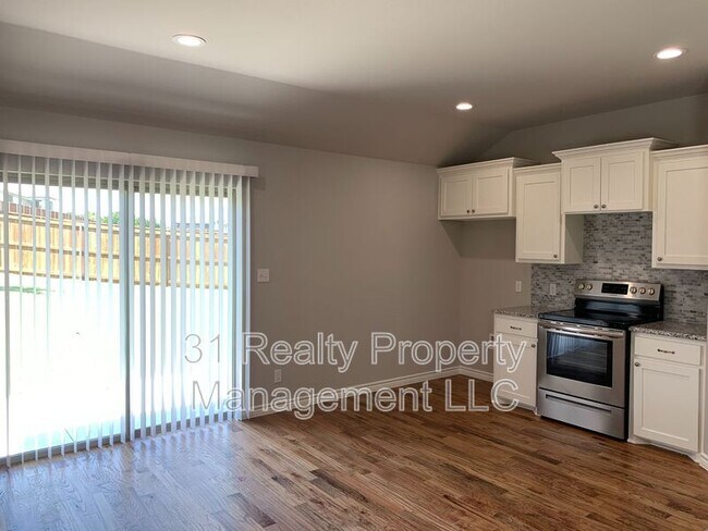 Building Photo - 3503 Brookstone Dr