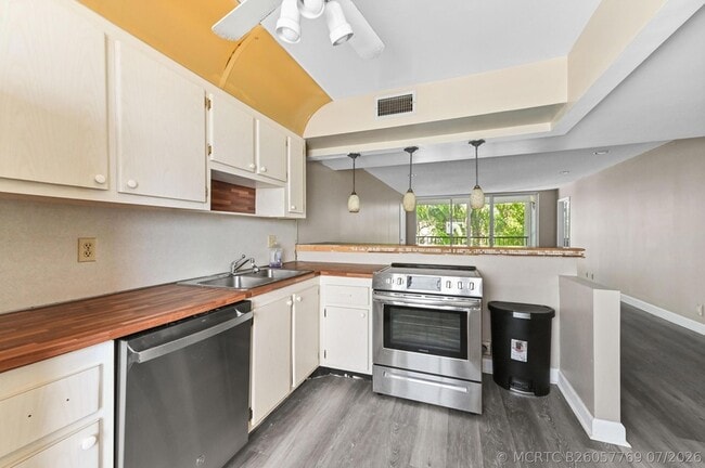 Building Photo - 4080 Tivoli Ct