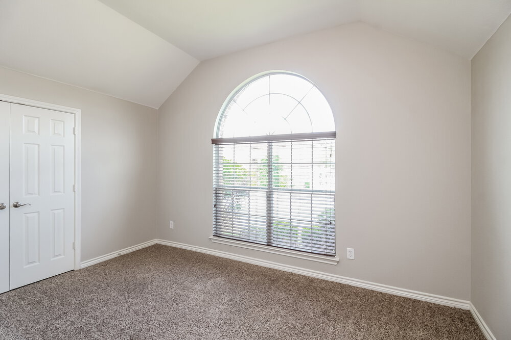 Building Photo - 211 Gatehouse Dr