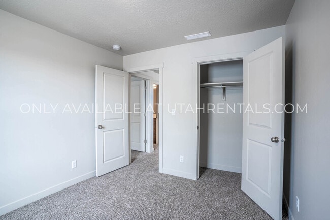 Building Photo - 1783 N 1280 E