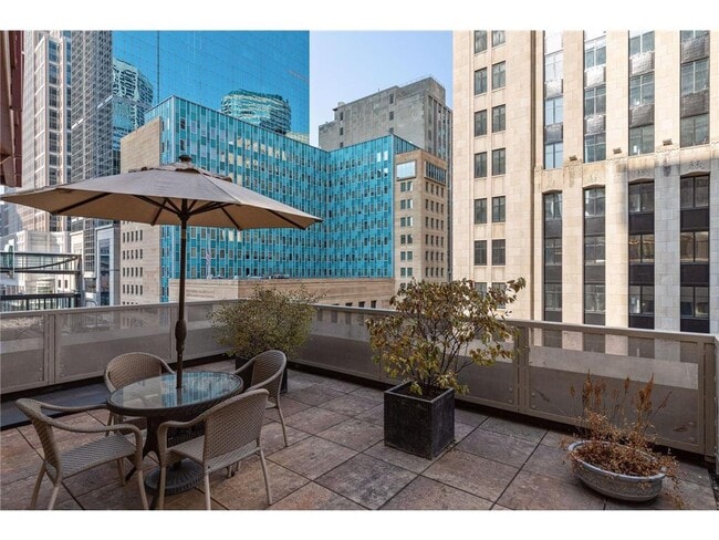 Building Photo - 601 S Marquette Ave