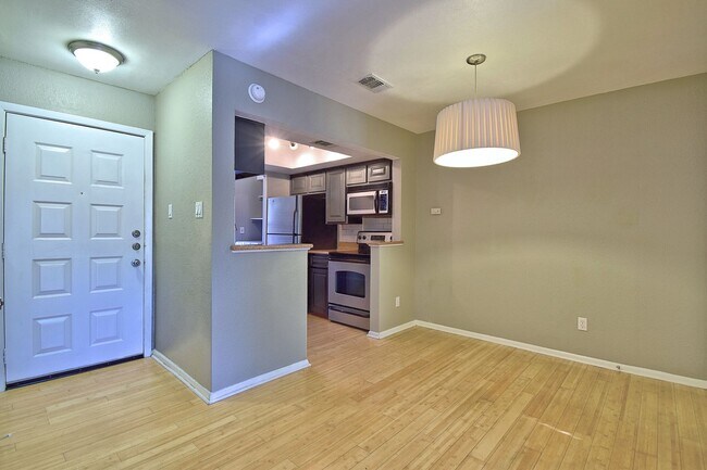 Building Photo - 7635 Guadalupe St