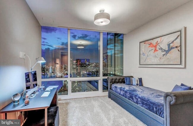 Building Photo - 300 International Drive