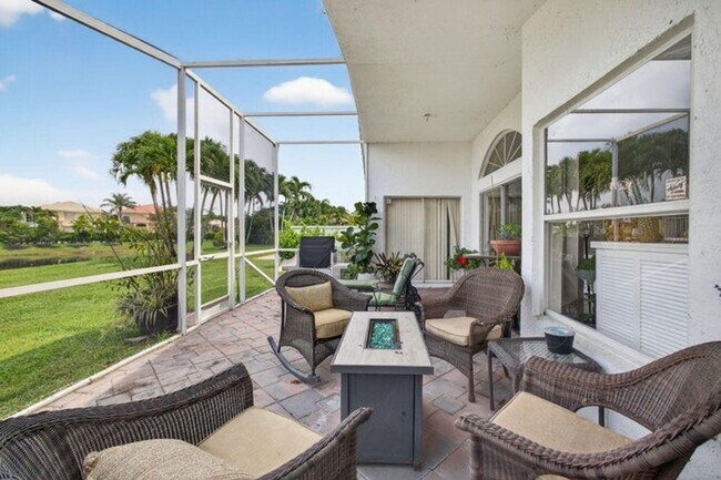 Building Photo - 15155 Newquay Ct