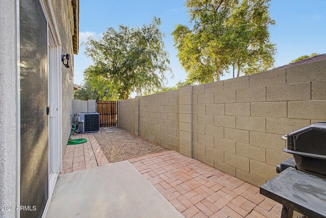 Building Photo - 1493 S Jacana Ln
