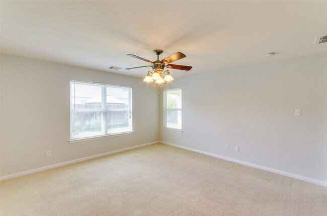 Building Photo - 3302 Legends Landing Dr