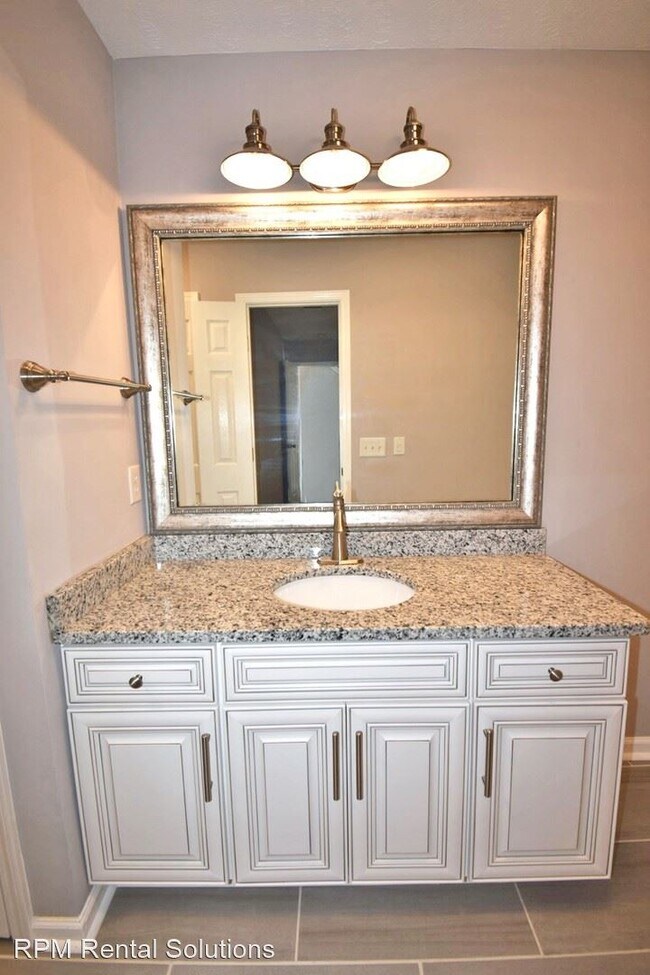 Building Photo - 2 br, 2.5 bath House - 3106 George Buchanan