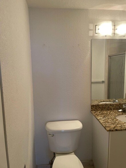 Building Photo - 1830 Radius Dr