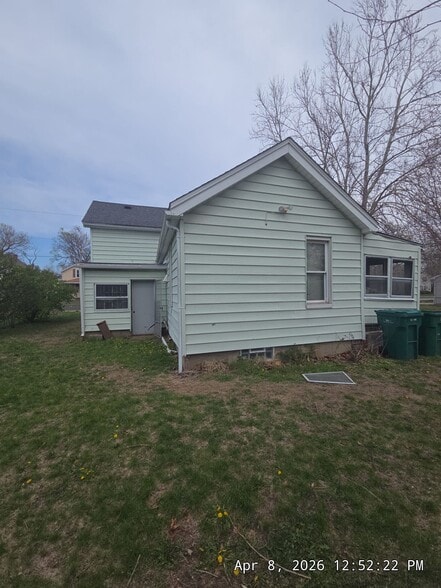 Building Photo - 1214 W Butler St