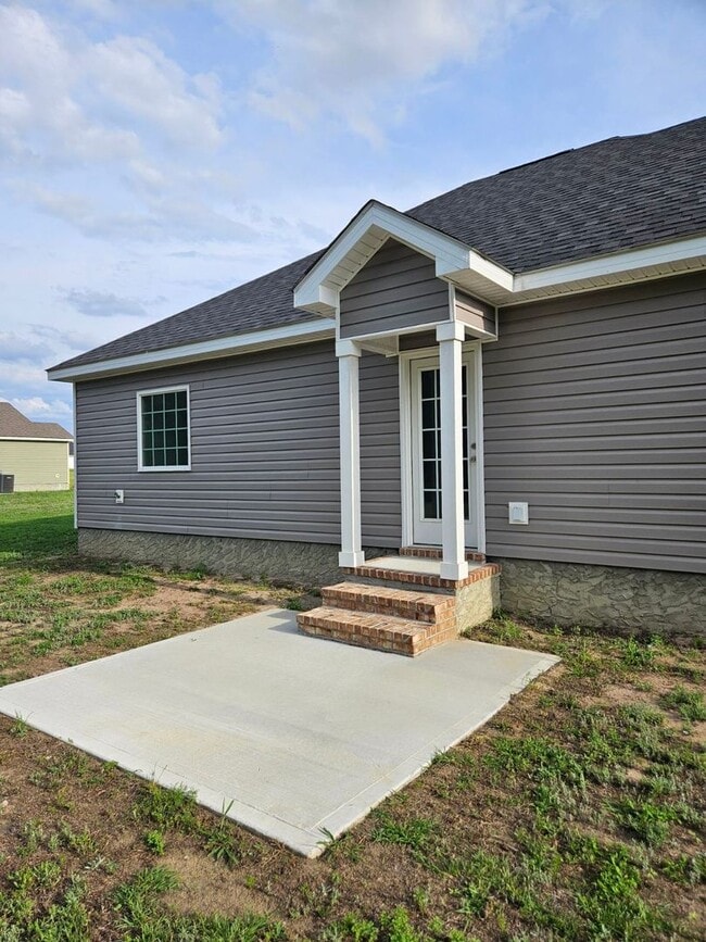 Building Photo - 107 Enclave Ct
