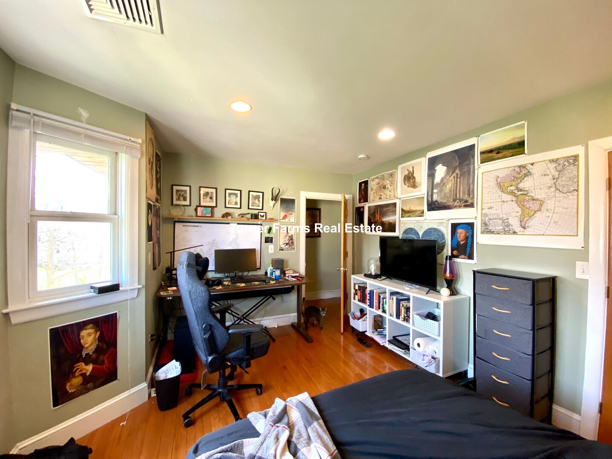 Building Photo - 21 Dorr St