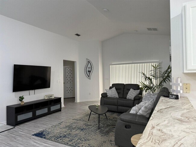 Building Photo - 959 Sandy Ridge Dr