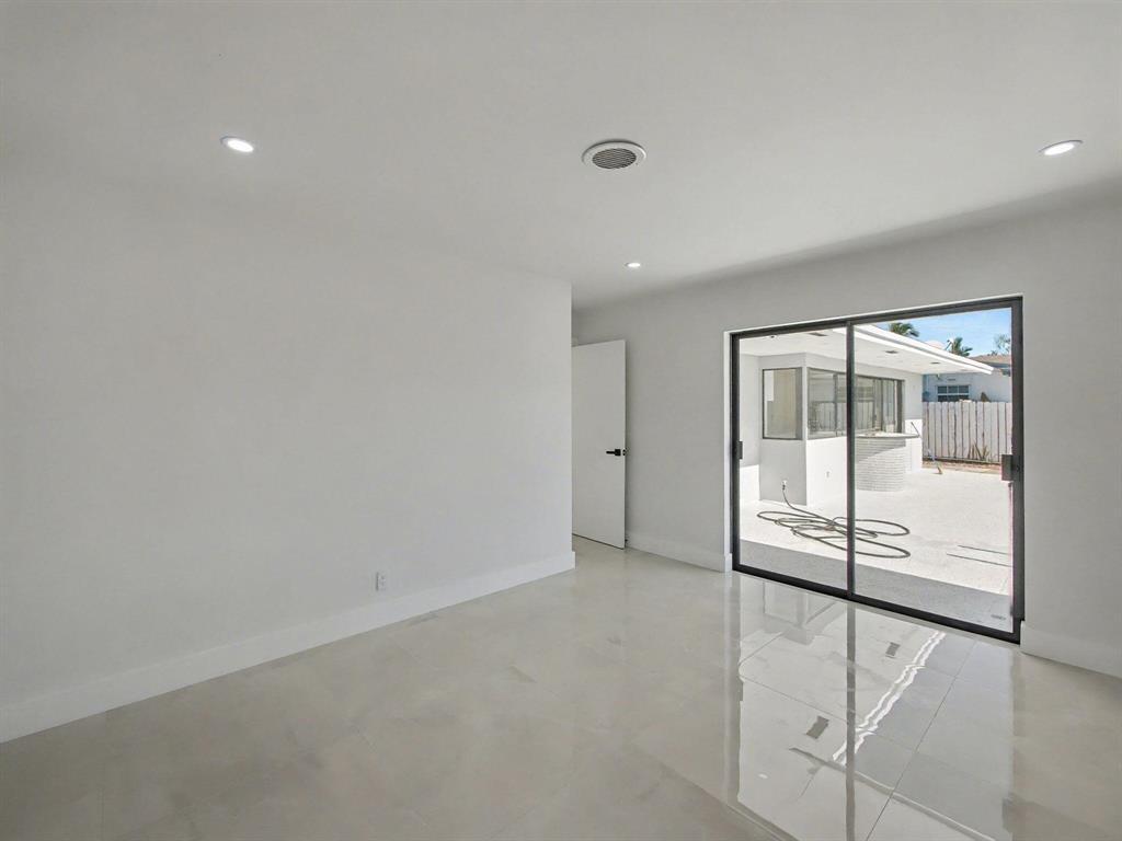 Building Photo - 1940 NW 32nd St