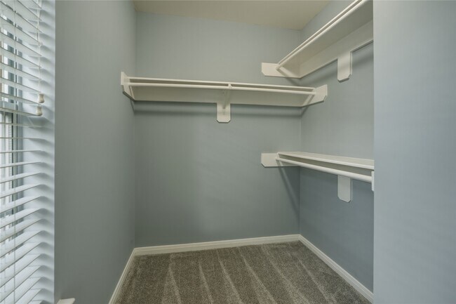 Building Photo - 2302 Marblecrest Ln