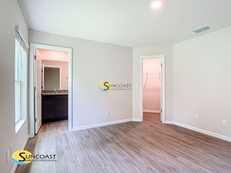 Building Photo - 27221 Partin Dr