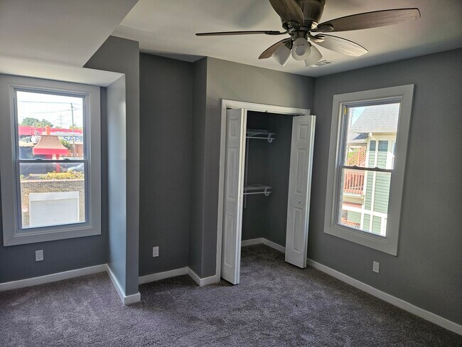 Building Photo - 1302 W 116th St