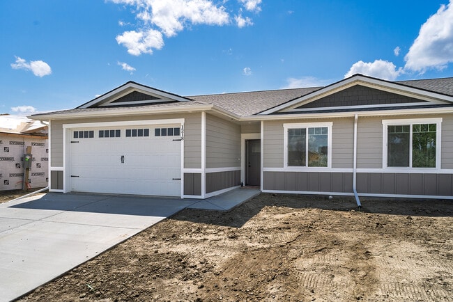 Building Photo - 5923 Little River Loop