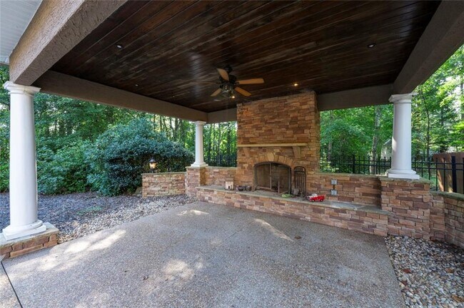 Building Photo - 5211 Hadaway Rd NW