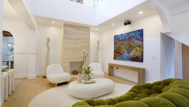 Building Photo - 1201 NE 85th St