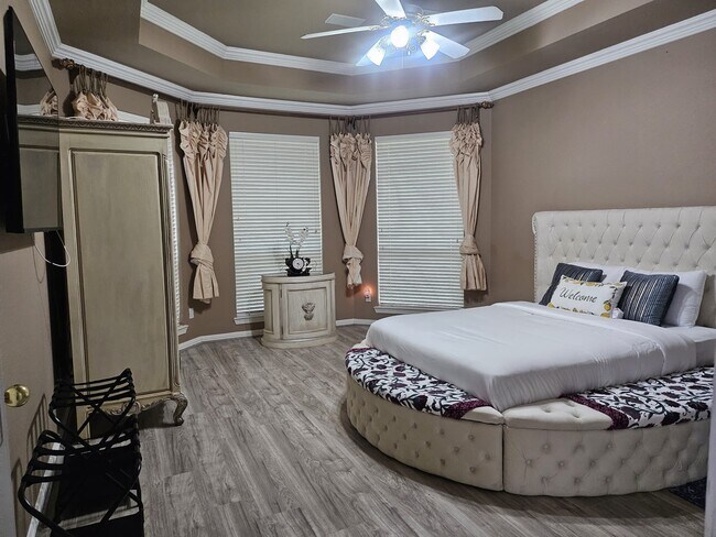Building Photo - 3007 Smokey Hollow Dr