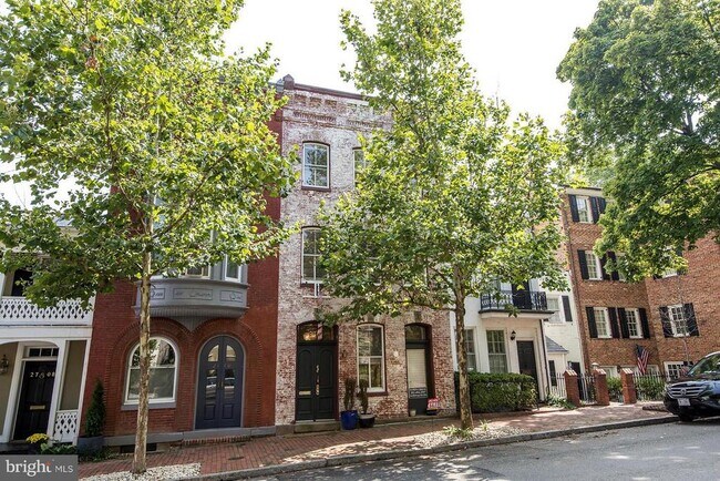 Building Photo - 2712 P St NW