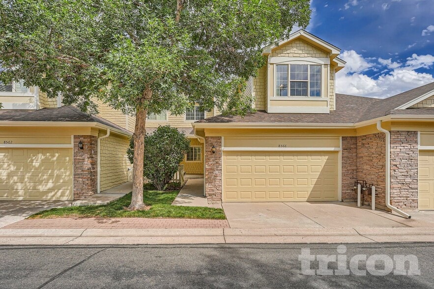 Building Photo - 8566 S Lewis Way