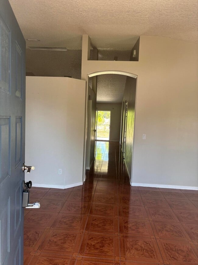 Building Photo - 4397 SW Calah Cir