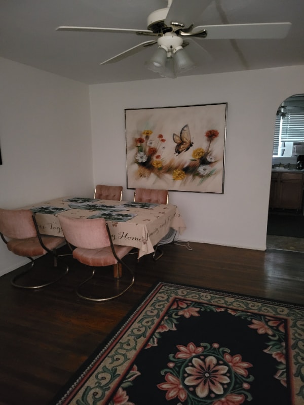 Building Photo - 137 N Hollywood Ave