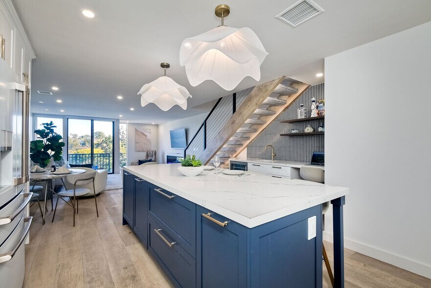 Building Photo - 916 Sealane Dr