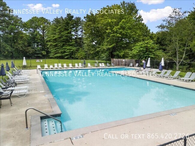 Building Photo - 813 N Cedar Bluff Rd