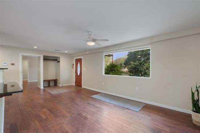 Building Photo - 6202 Hillston Dr