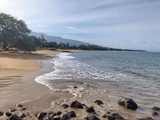 Building Photo - Highly Desirable Villas at Kenolio Ground Floor Corner Unit Available 5/1/26