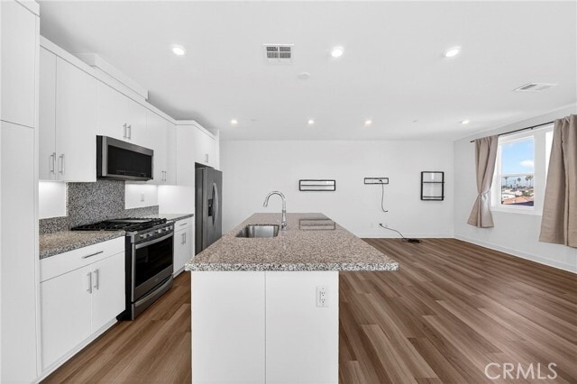 Building Photo - 1615 W Bushell St