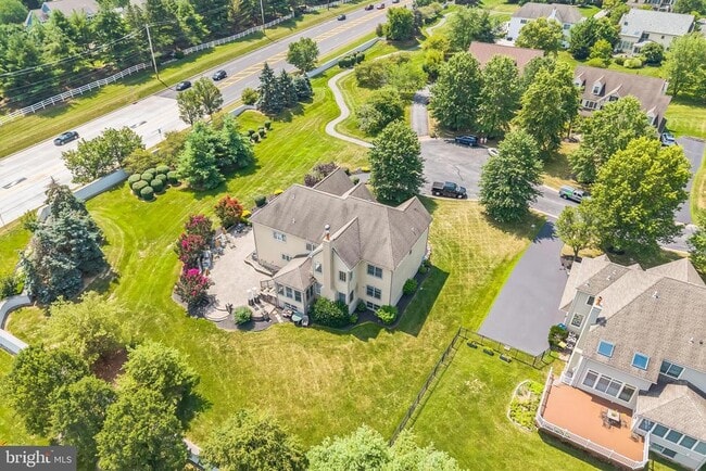 Building Photo - 1401 Hampstead Ct