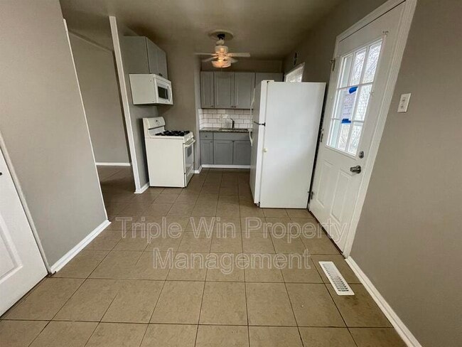 Building Photo - 915 Mullanphy Ln