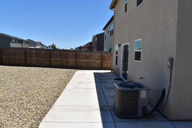Building Photo - 781 Irma Dr