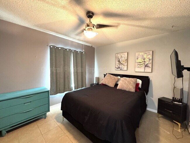 Building Photo - 4955 Southfork Ranch Dr