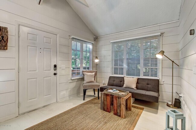 Building Photo - 4050 McGirts Blvd