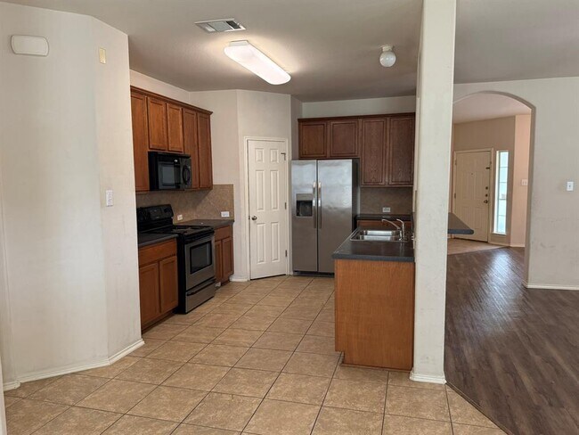 Building Photo - 1514 Kothman Dr