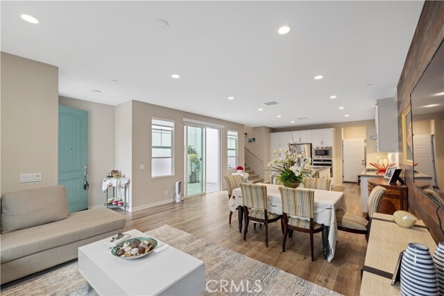 Building Photo - 134 Modjeska