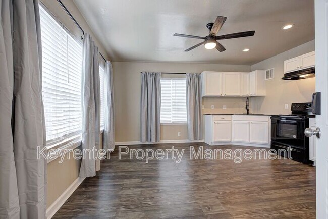 Building Photo - 2325 NW 12th St