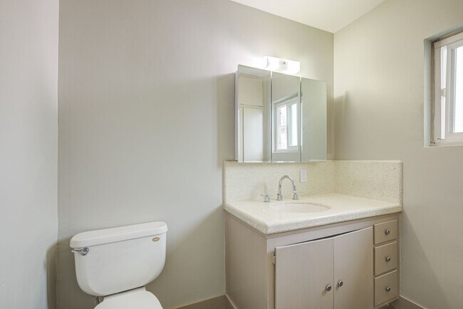 Building Photo - Spruce Ave Residences