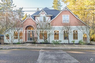 Building Photo - Beautiful Newer SW Portland Home With Huge...