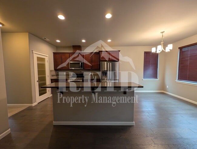 Building Photo - 3887 Portside Dr