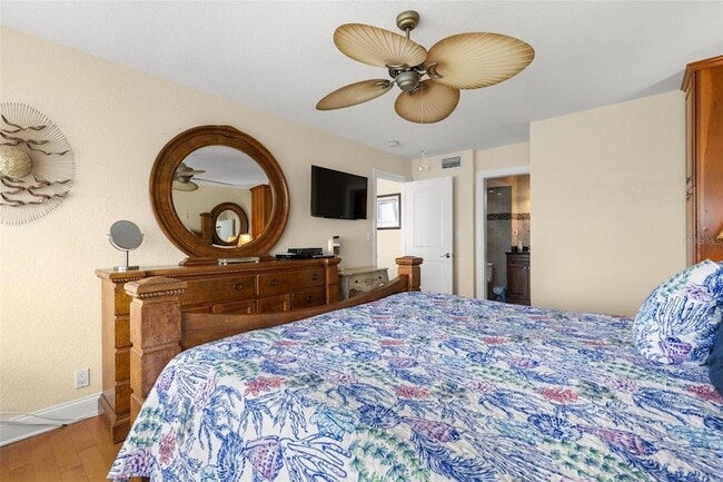 Building Photo - 5279 Isla Key Blvd S