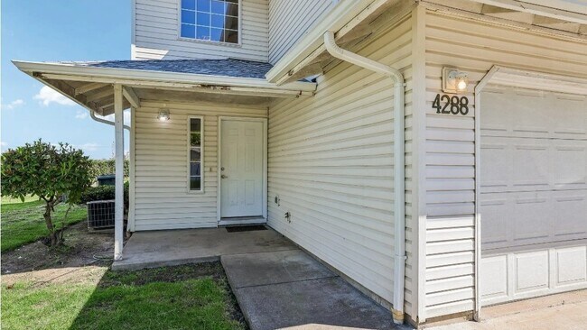 Building Photo - 4288 Northside Dr NE