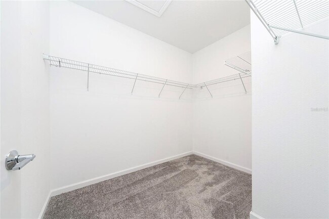 Building Photo - 7405 Stone Crk Trl