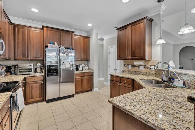 Building Photo - 223 Royal Tern Dr