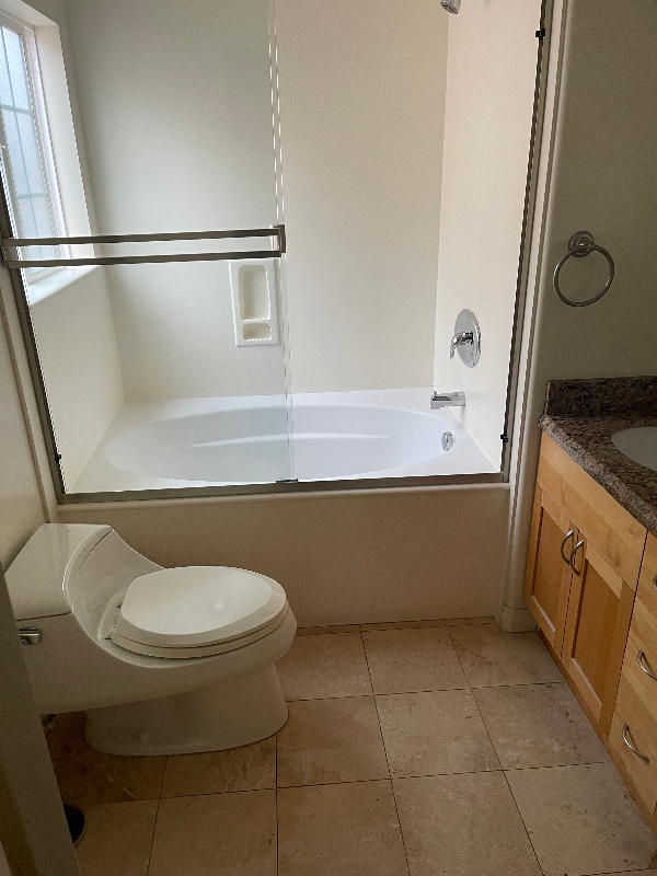 Building Photo - 3953 Riviera Dr